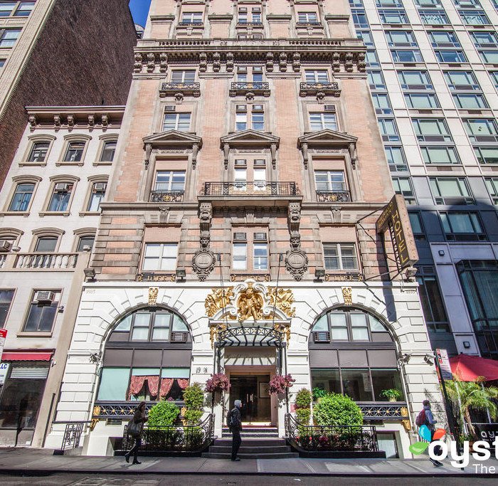 Herald Square Hotel Street View Up